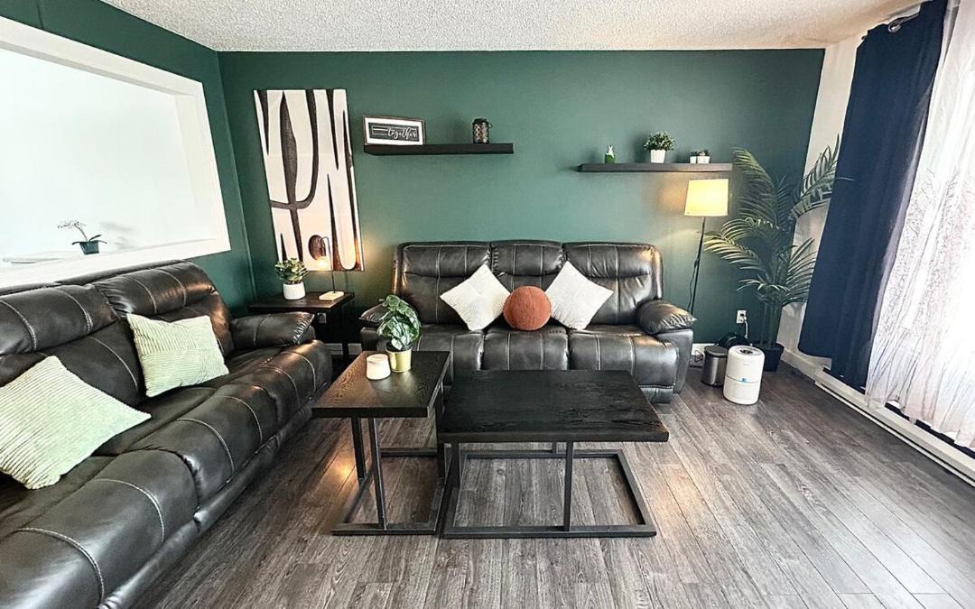 Photo of Livingroom in Thompson