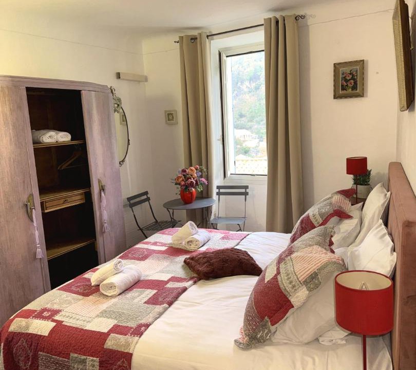 Photo of Bedroom in Bouyon