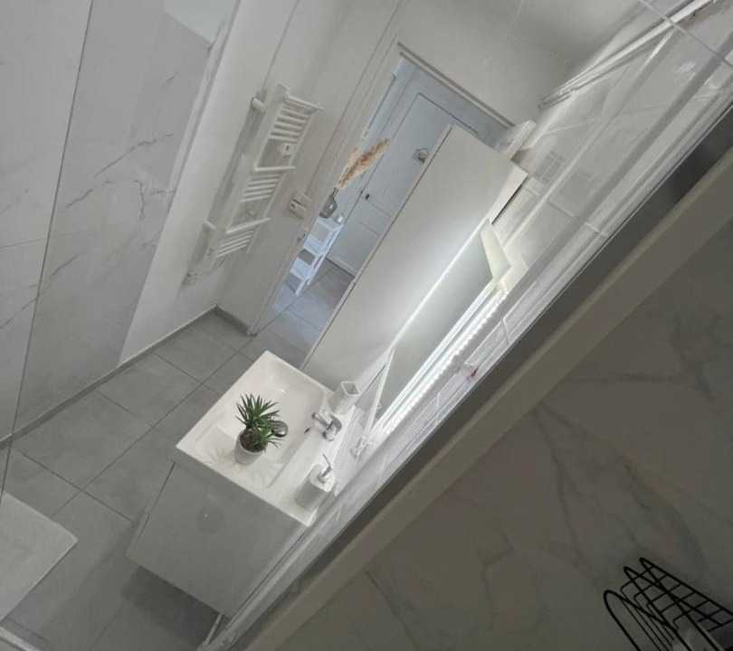 Photo of Bathroom in Varennes-Vauzelles