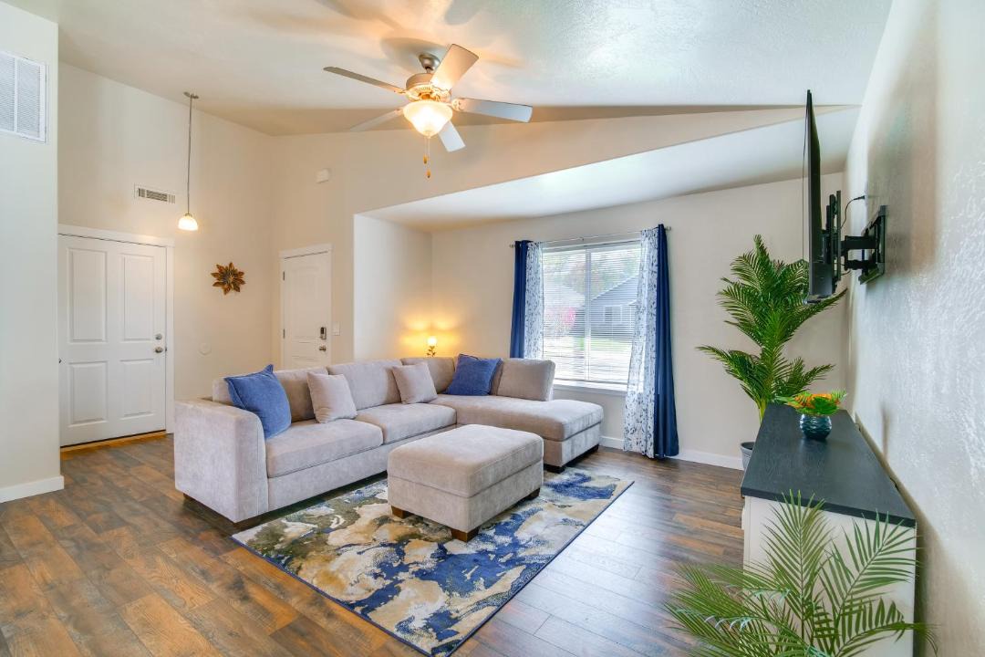 Photo of Others in Grants Pass