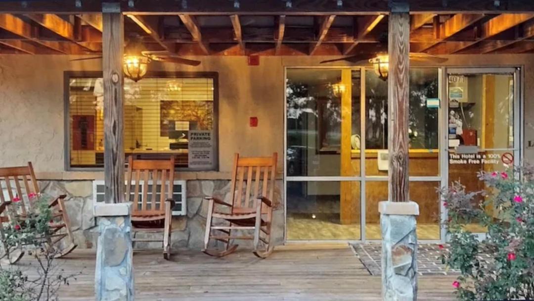 Photo of Others in Richmond Hill