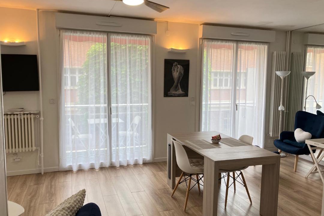 Photo of Others in Auteuil