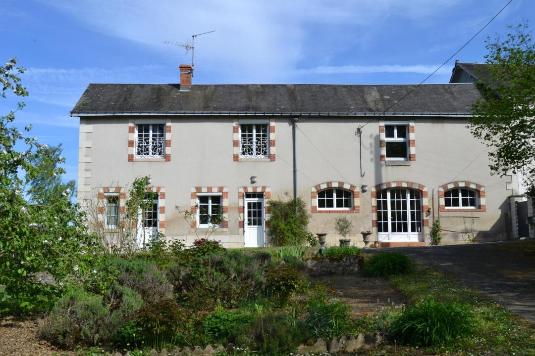 Photo of Others in Cheille