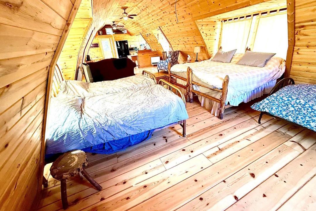 Photo of Bedroom in Columbine