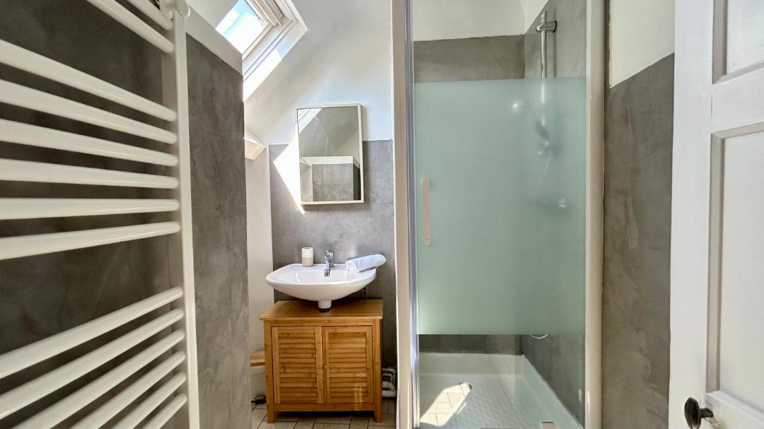 Photo of Bathroom in Saint-Quentin-en-Tourmont