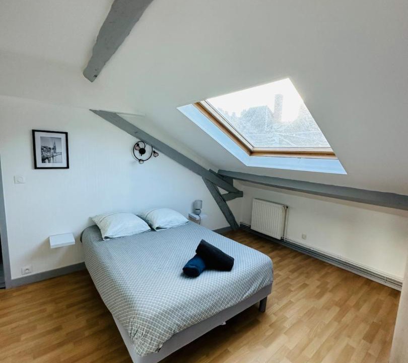 Photo of Bedroom in Charleville-Mezieres