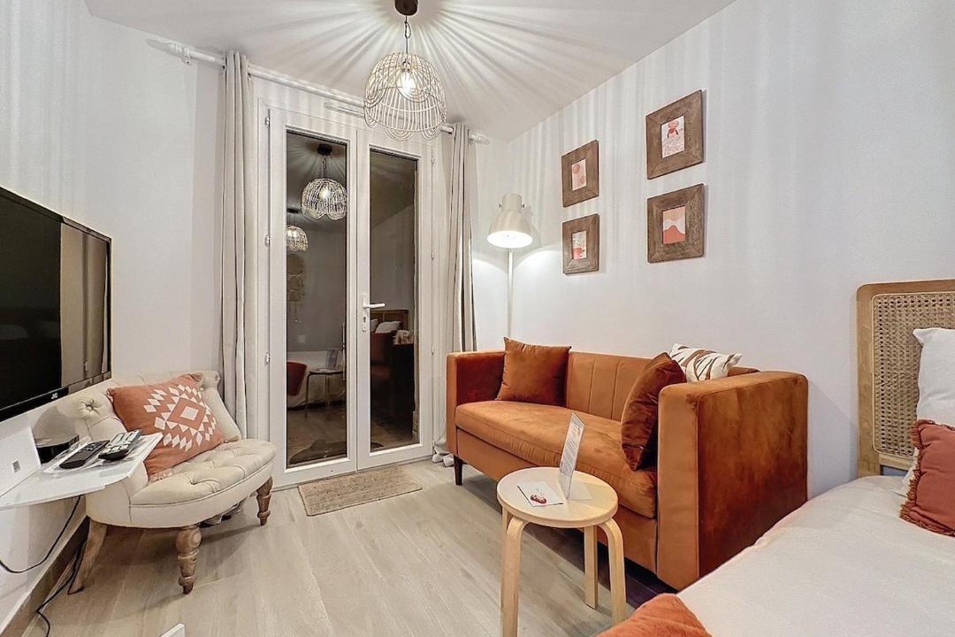 Photo of Others in Les Mesnuls