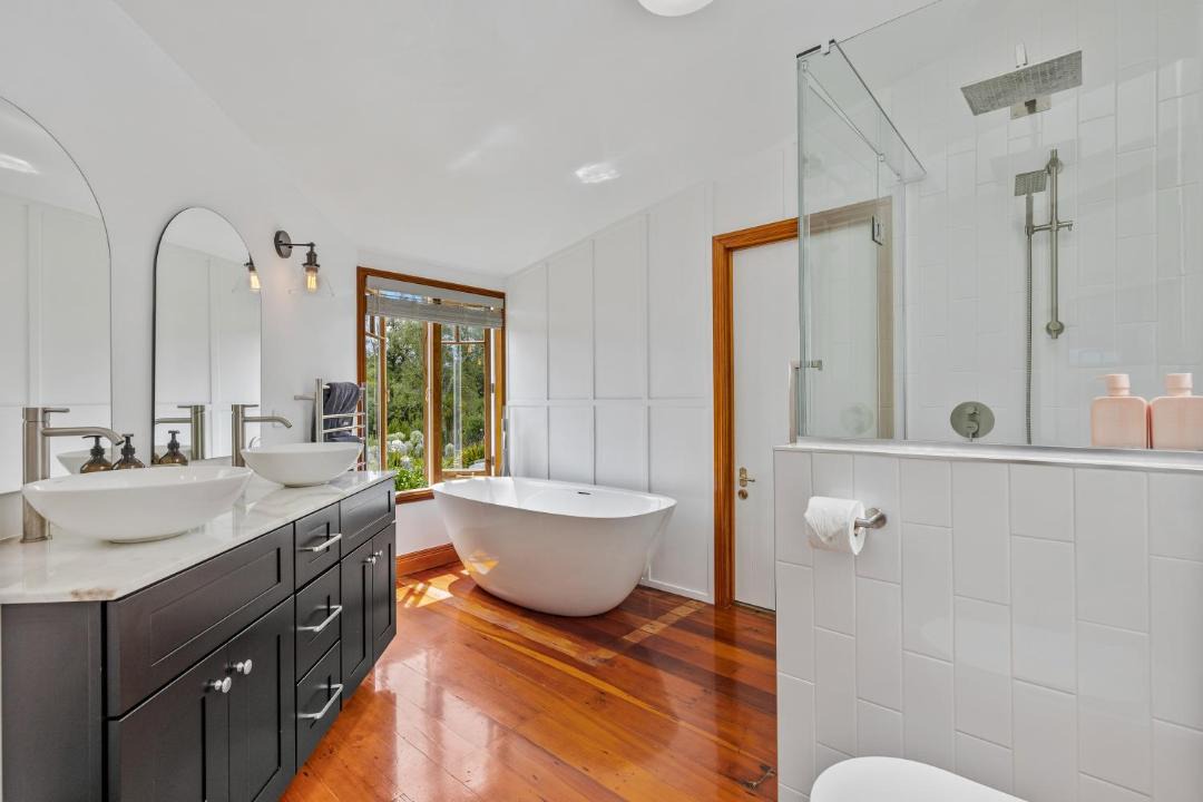 Photo of Bathroom in Riverhead