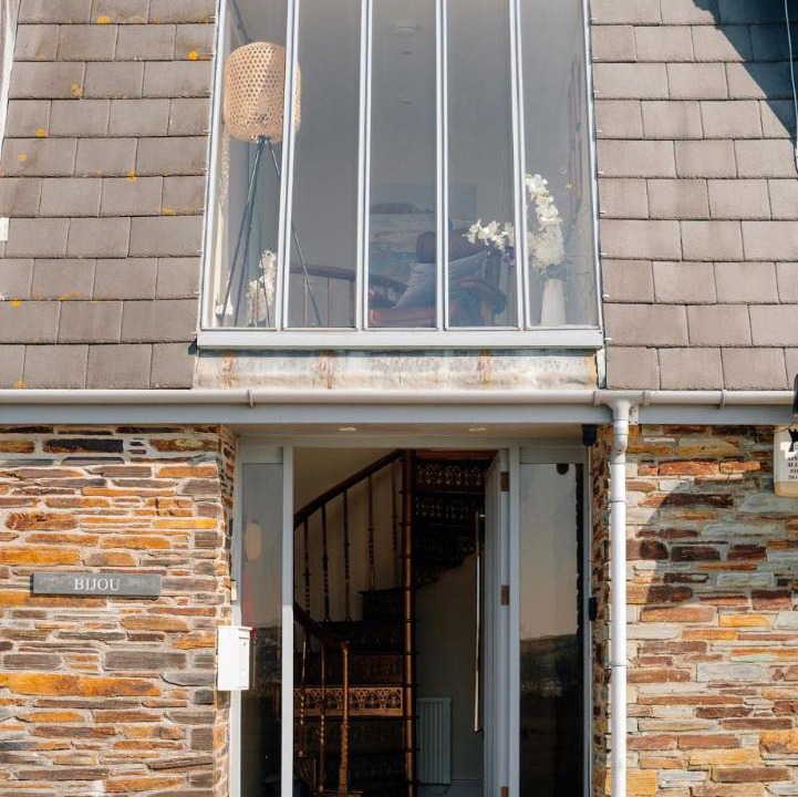 Photo of Others in Rock