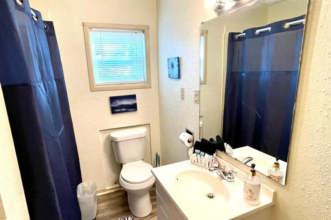 Photo of Bathroom in Port Neches