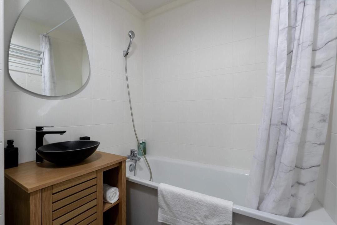 Photo of Bathroom in Le Bourget