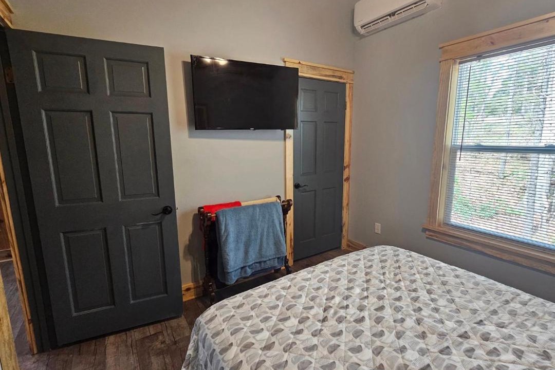 Photo of Bedroom in Greers Ferry