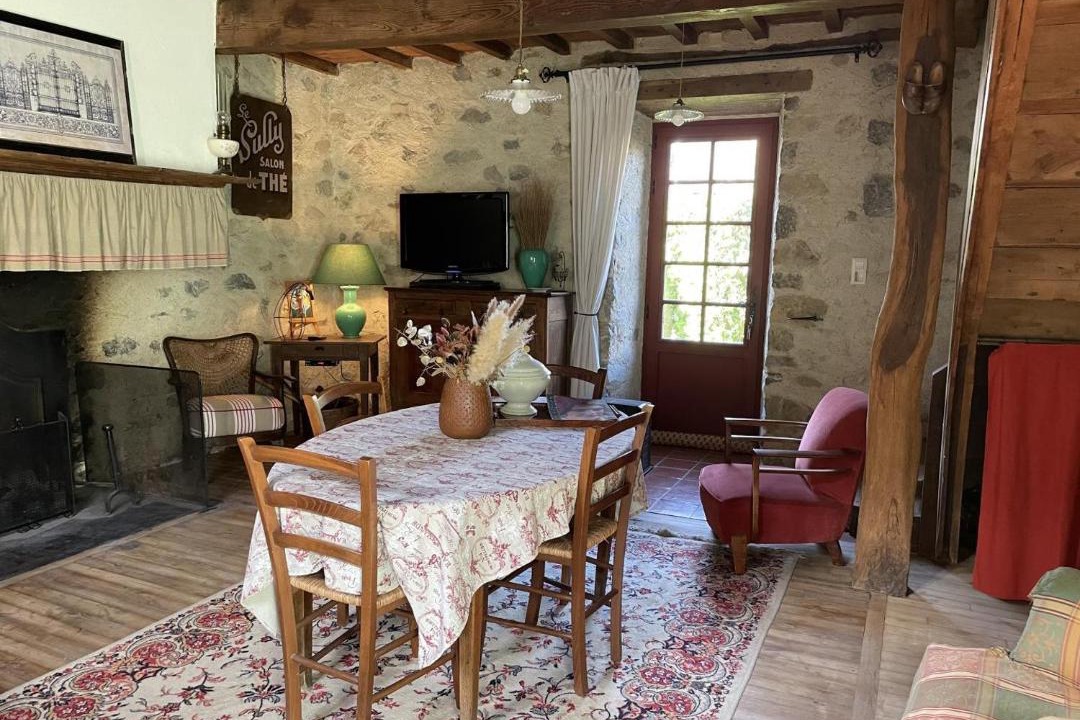 Photo of Others in Regades