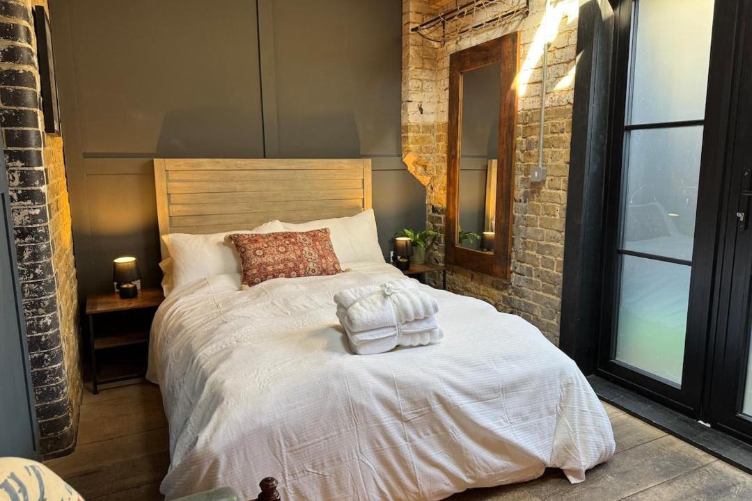 Photo of Bedroom in Leigh-on-Sea