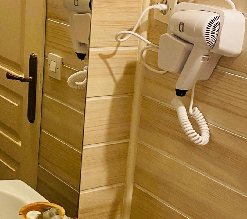 Photo of Bathroom in Pontorson