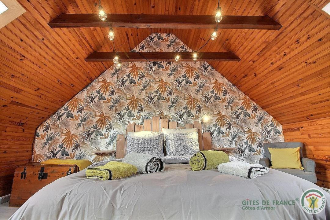 Photo of Bedroom in Pontrieux