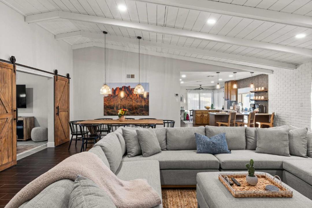 Photo of Livingroom in Dobson Ranch