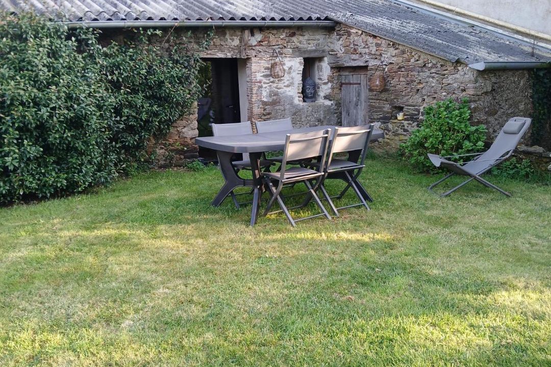 Photo of Others in Montreverd