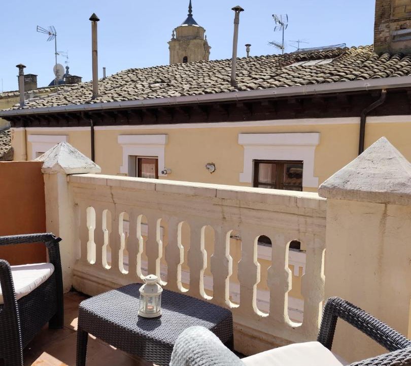Photo of Patio Balcony in Alujan