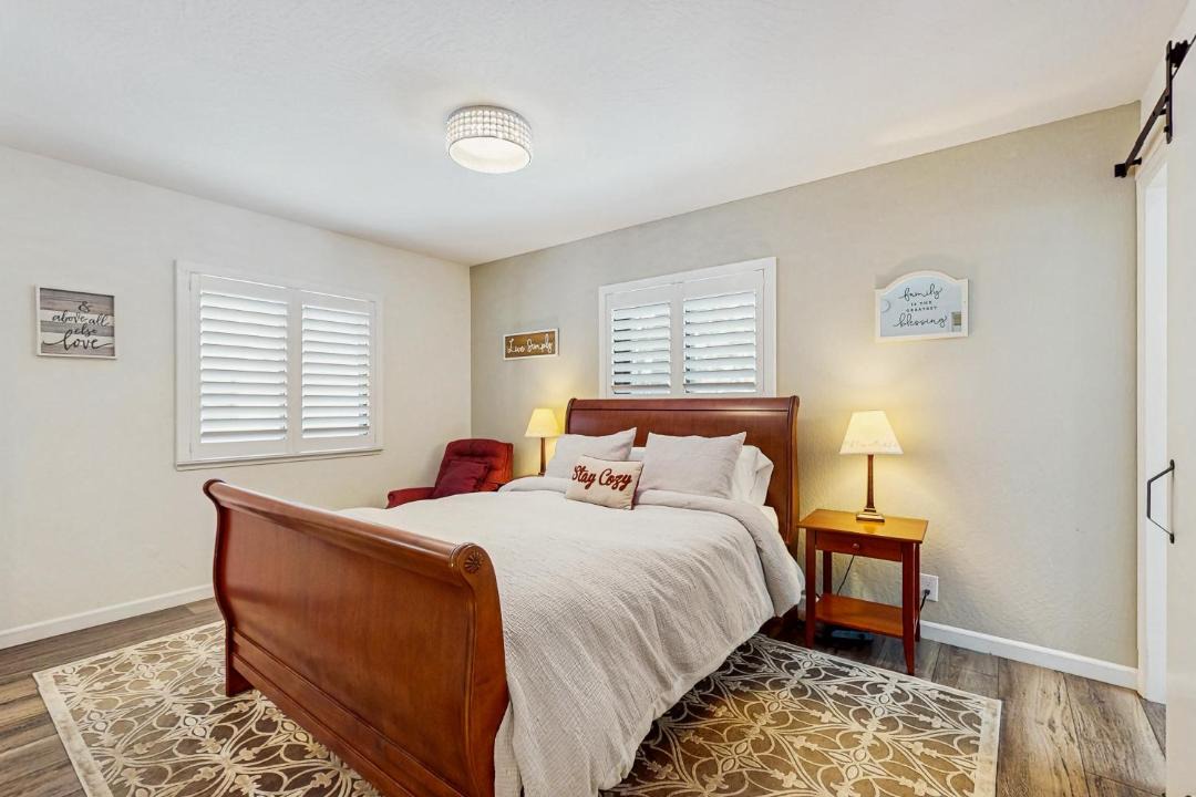 Photo of Bedroom in Ridgewood