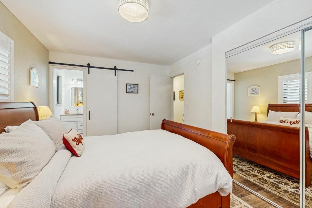 Photo of Bedroom in Ridgewood