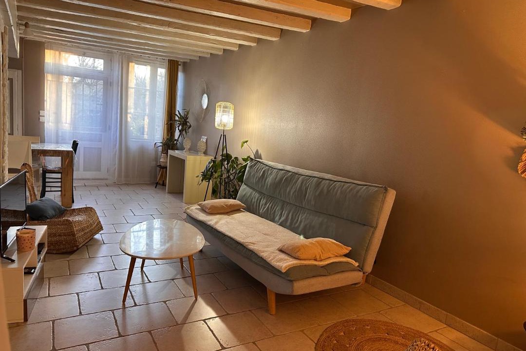 Photo of Others in Veuil