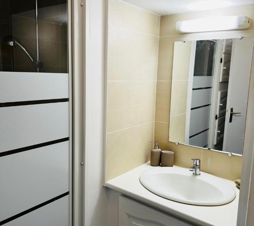 Photo of Bathroom in Montreuil-Bellay