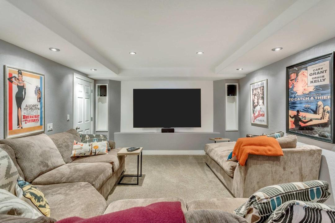 Photo of Livingroom in Cottonwood Heights