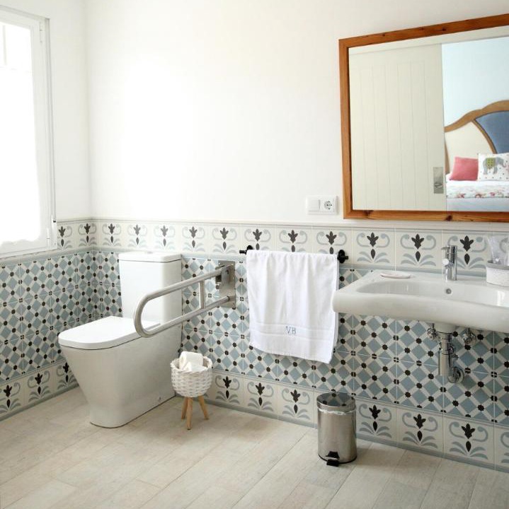 Photo of Bathroom in Villalba de la Sierra
