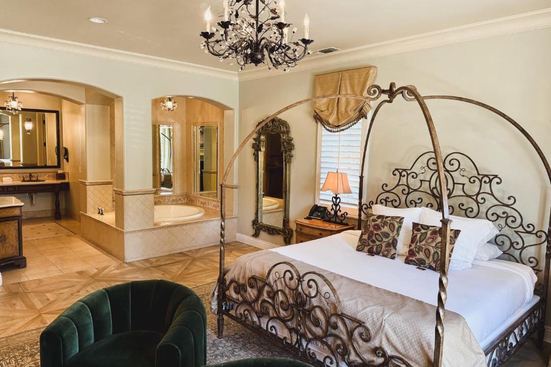 Photo of Bedroom in Arden-Arcade