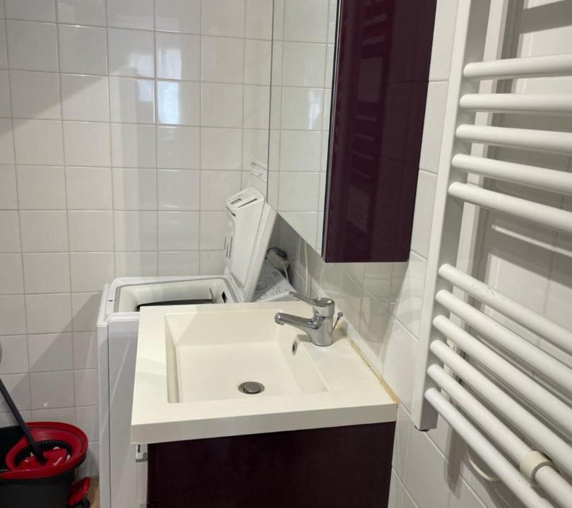 Photo of Bathroom in Venterol
