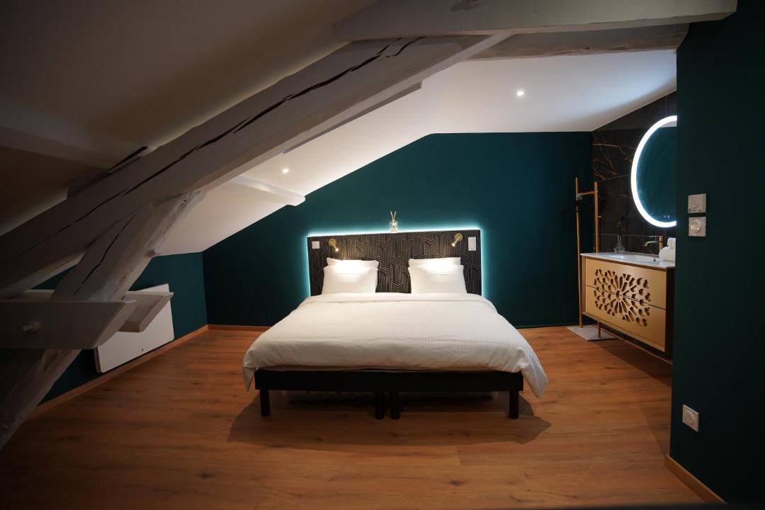Photo of Bedroom in Saint-Chamond