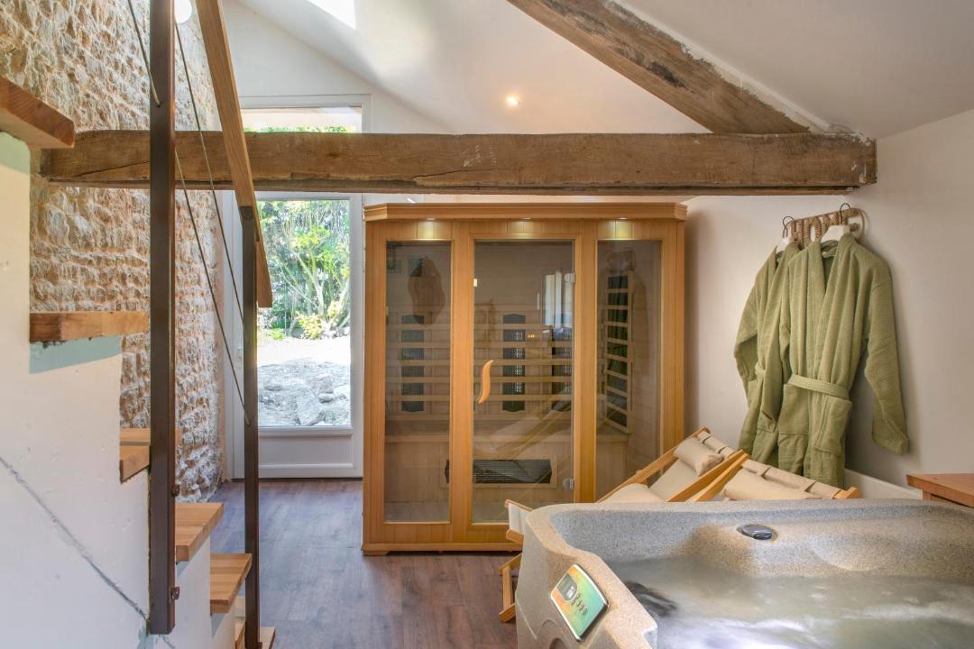 Photo of Others in Aufferville