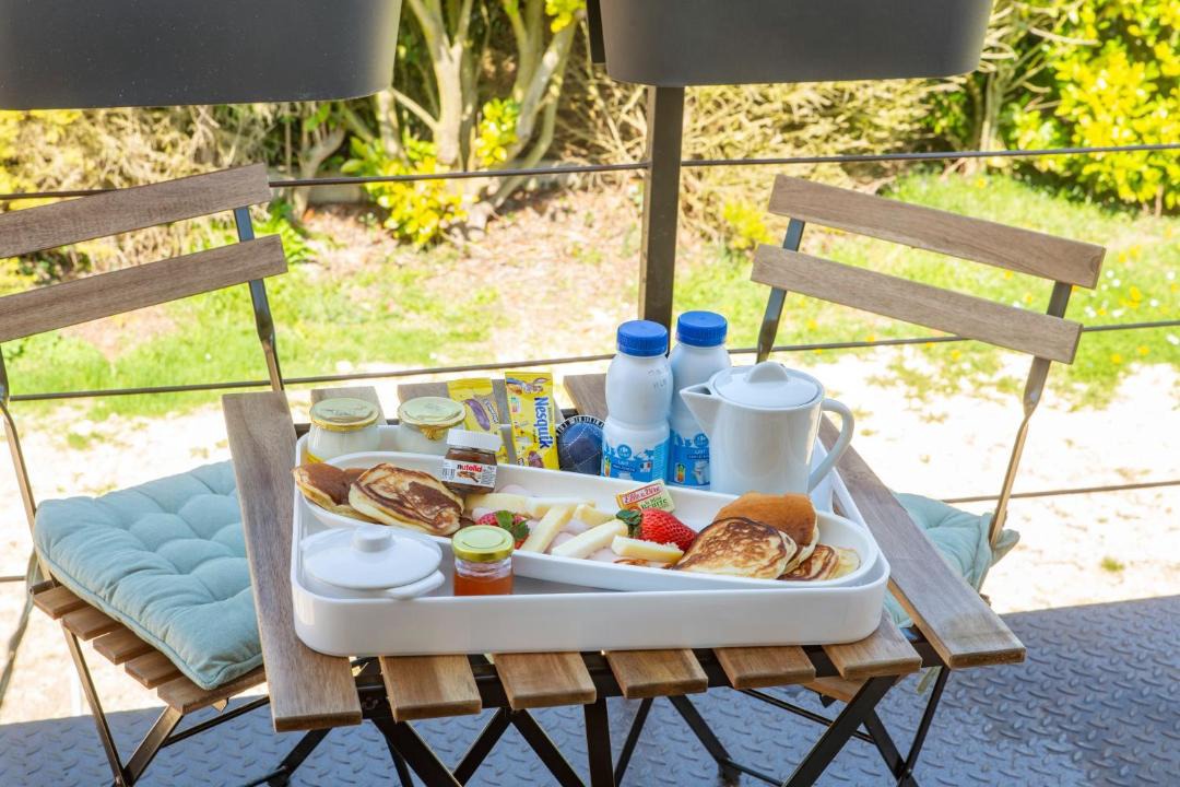 Photo of Others in Aufferville