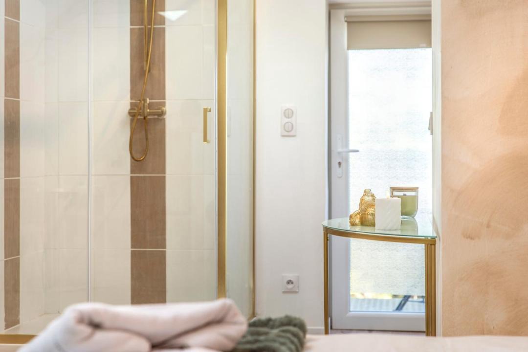 Photo of Others in Aufferville