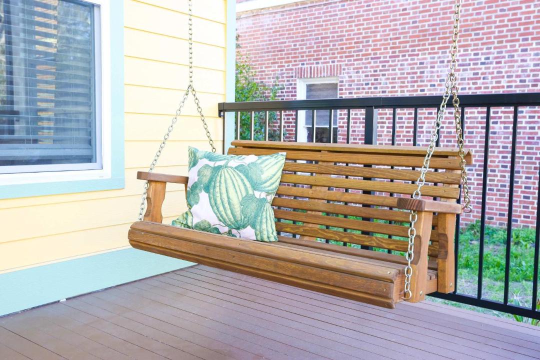 Photo of Patio Balcony in Pleasant Street