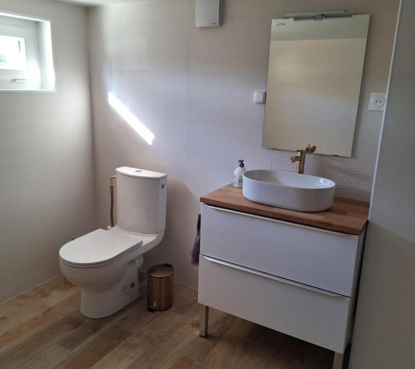 Photo of Bathroom in Authie