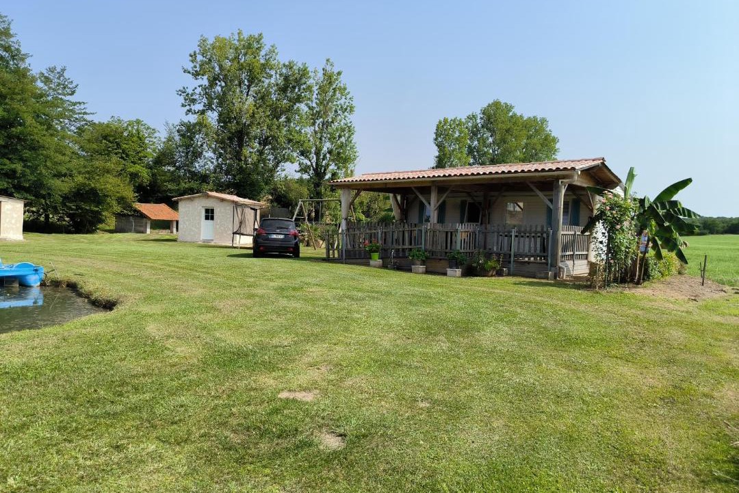 Photo of Others in Cercles