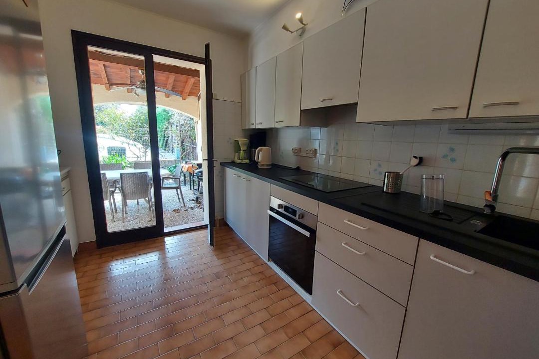 Photo of Kitchen in Saint-Genis