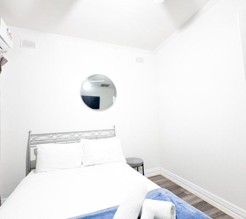 Photo of Bedroom in Pasadena