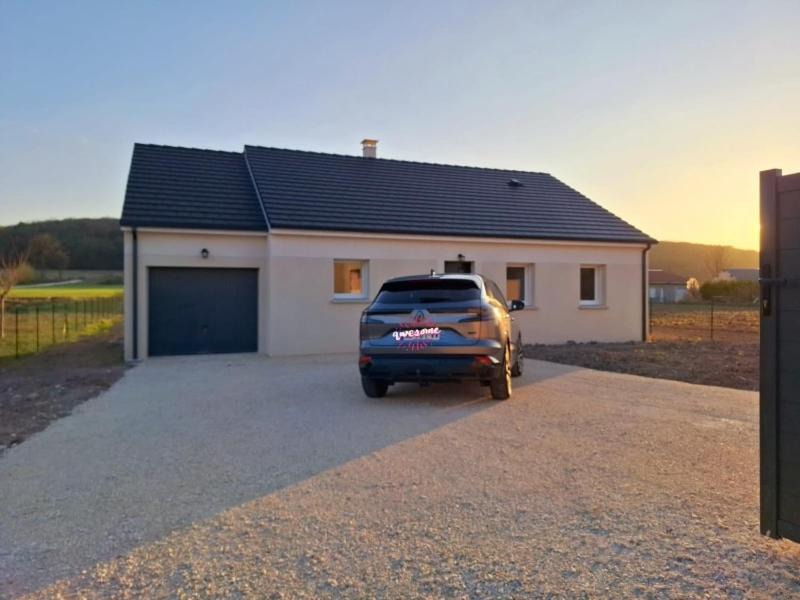 Photo of Others in Neuville-sur-Seine