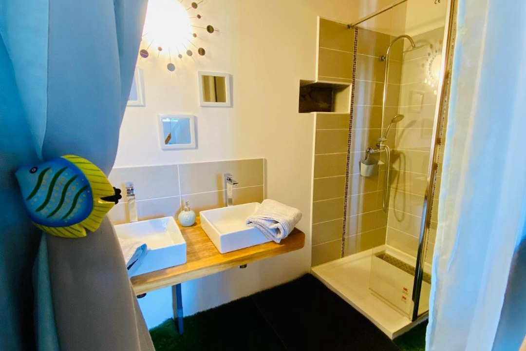 Photo of Bathroom in Villefranche-d'Albigeois