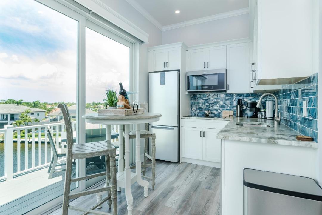 Photo of Others in Cape Harbour