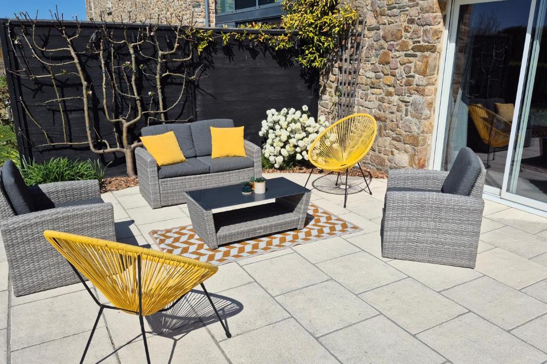 Photo of Others in Vesly