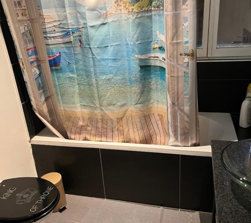 Photo of Bathroom in Lantosque