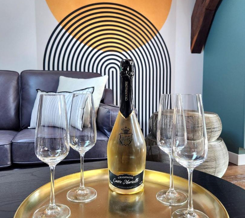 Photo of Livingroom in Ay