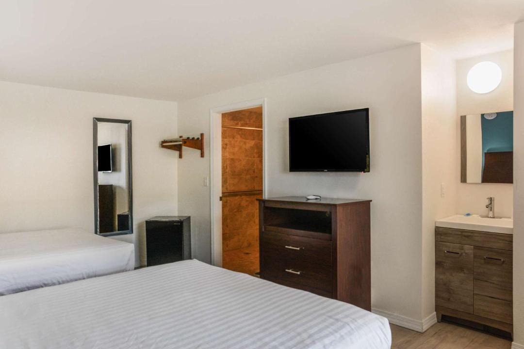 Photo of Bedroom in Milford