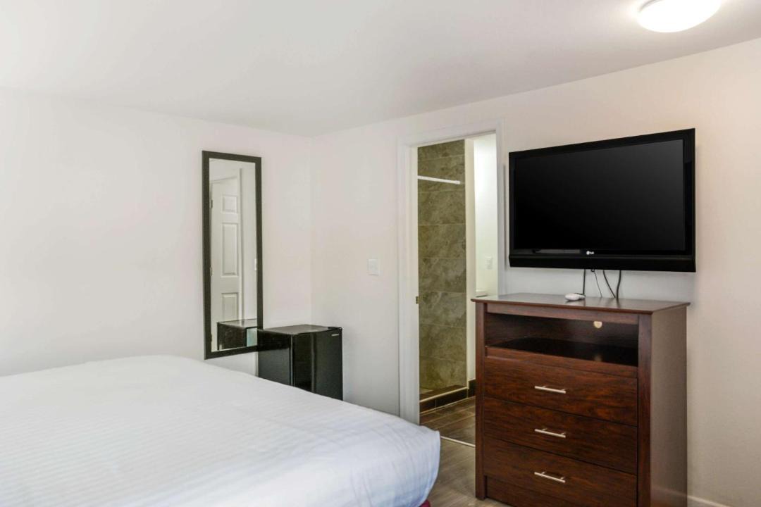 Photo of Bedroom in Milford