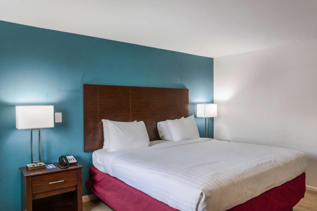 Photo of Bedroom in Milford