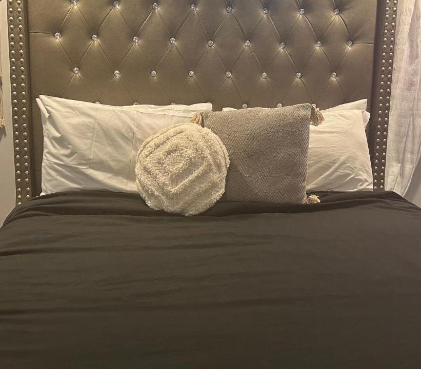 Photo of Bedroom in Broadview